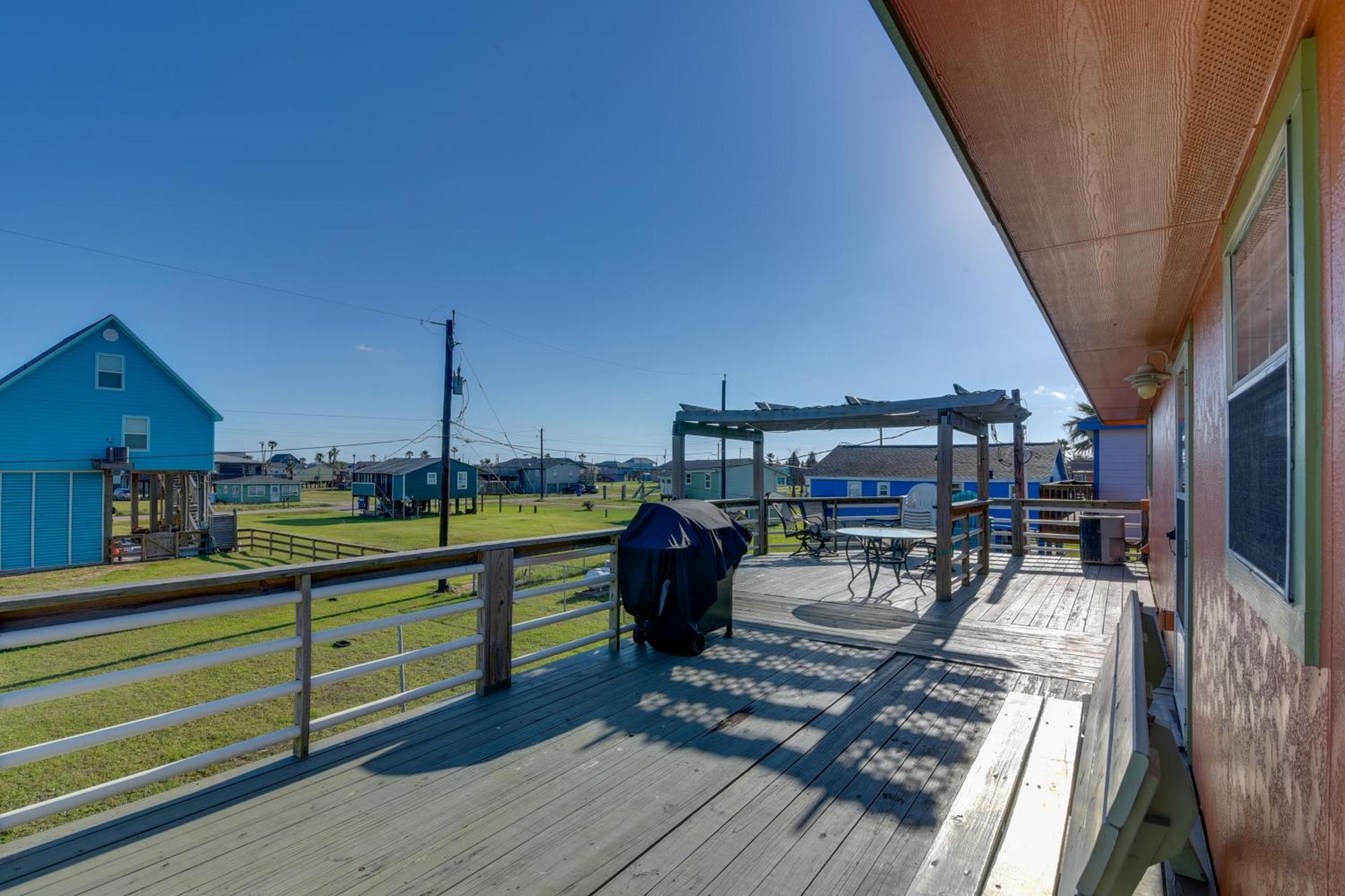 Beautiful Beach House with Sunset View&Large Deck! Surfside Beach Exterior foto